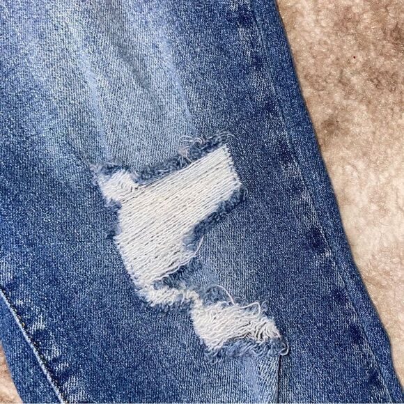 KanCan High Rise Straight leg Jeans - Medium Wash factory distressed SZ 3/25" - Picture 2 of 7